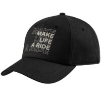 Zwarte BMW pet met Make Life a Ride opschrift